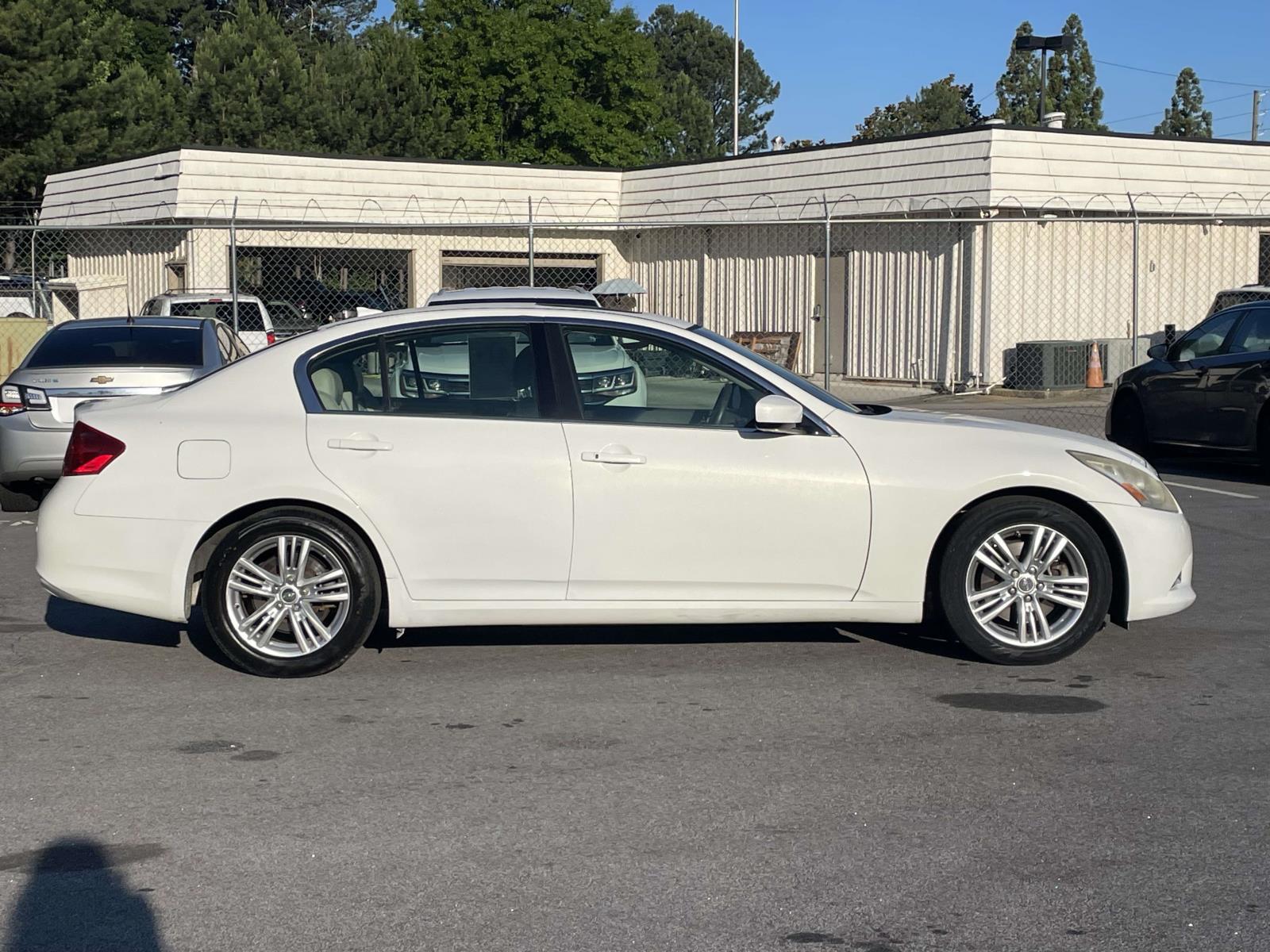 infiniti g sedan 2010 JN1CV6AP3AM403061 image infiniti g sedan 2010 JN1CV6AP3AM403061 image